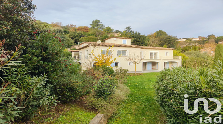 Ma-Cabane - Vente Maison Les Adrets-de-l\'Estérel, 305 m²